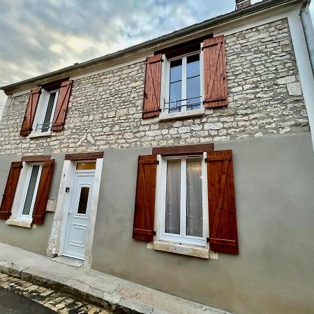 Les Deux L Du Vignoble Apartment Chablis Luaran gambar